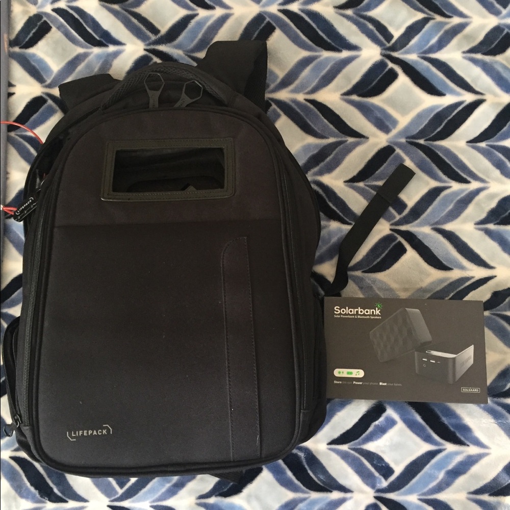 Solgaard Anti-Theft Backpack w/ Solarbank